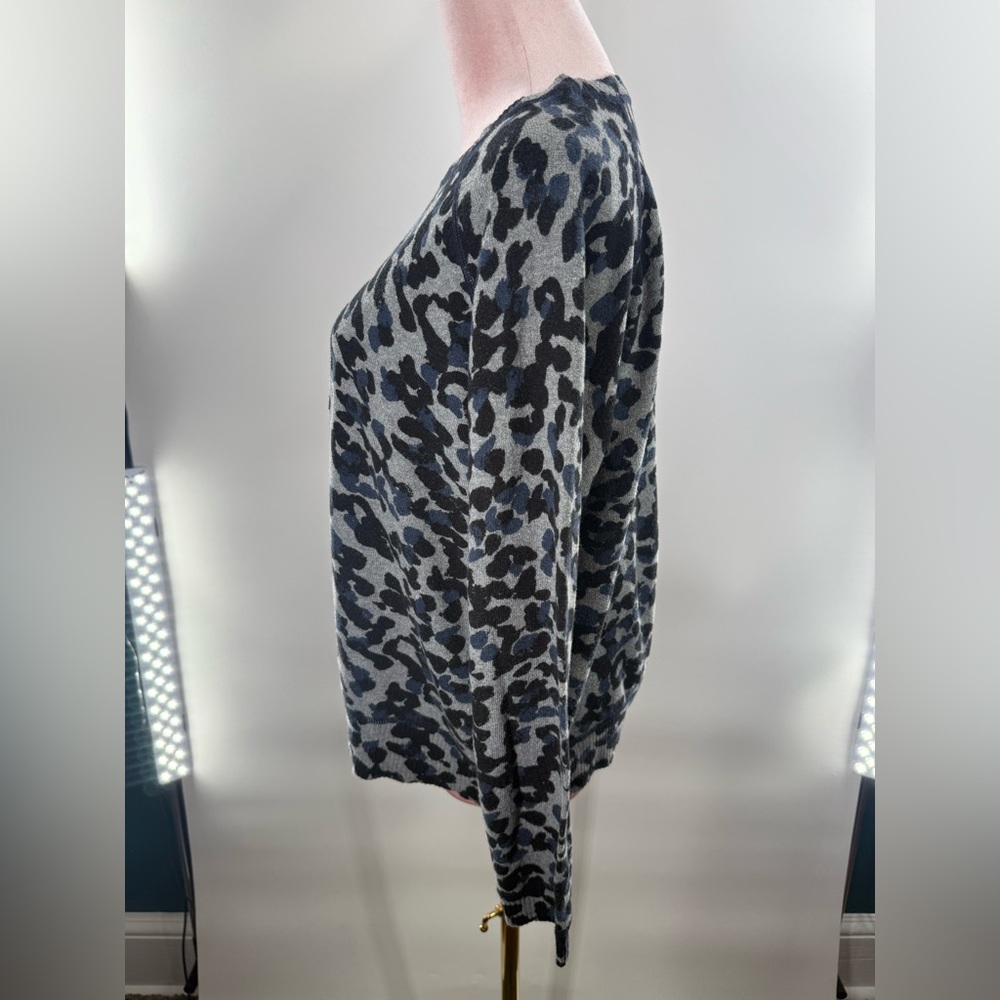 EUC Elliott Lauren Animal Print Sweater - Picture 5 of 7